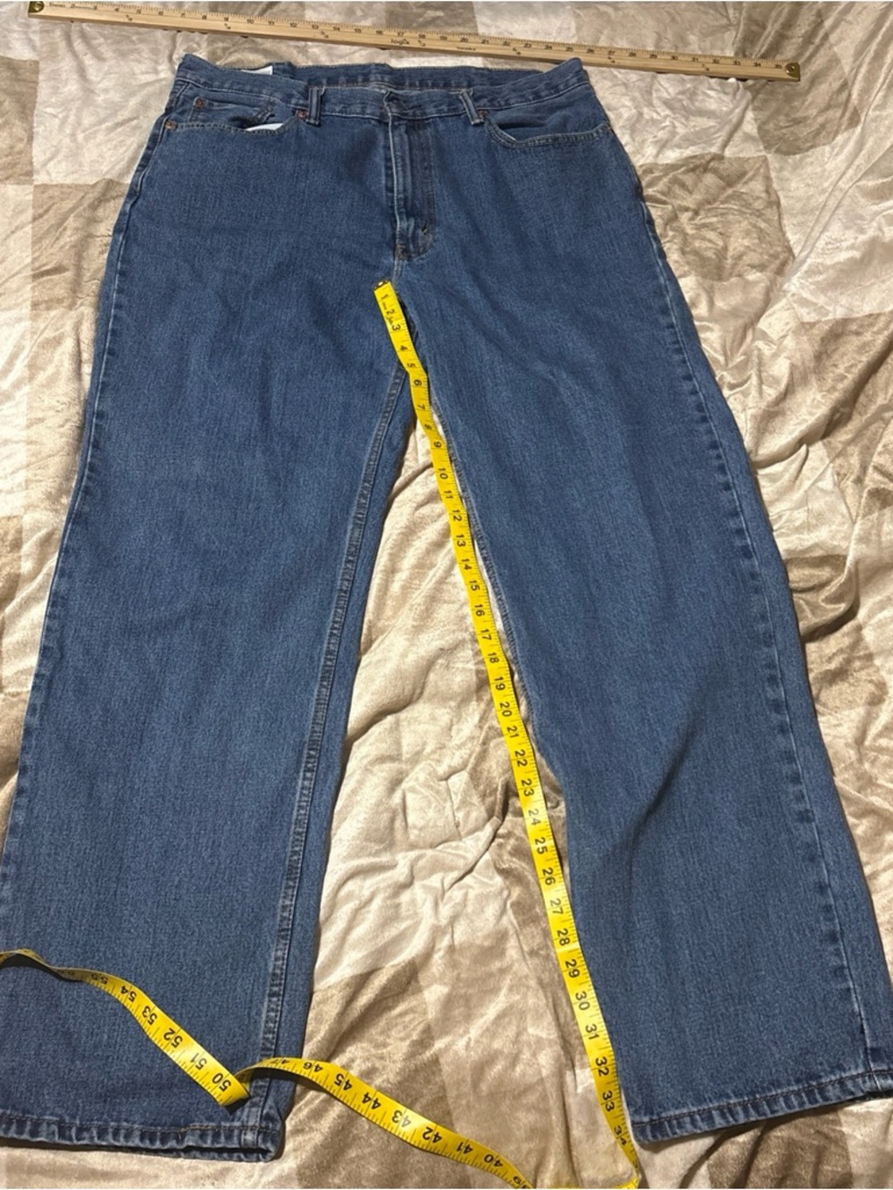 Levi's Men's Relaxed Fit Jeans in Medium Blue Denim 550 38x34